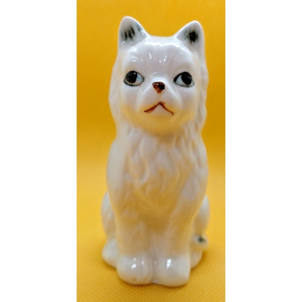 Cat Kitten Ceramic Cream And White Cat With Blue Eyes and stripes Figurine-USED